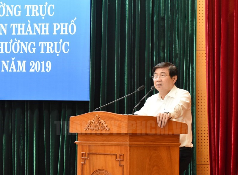 Chủ tịch UBND TPHCM Nguyễn Thành Phong phát biểu tại hội nghị.