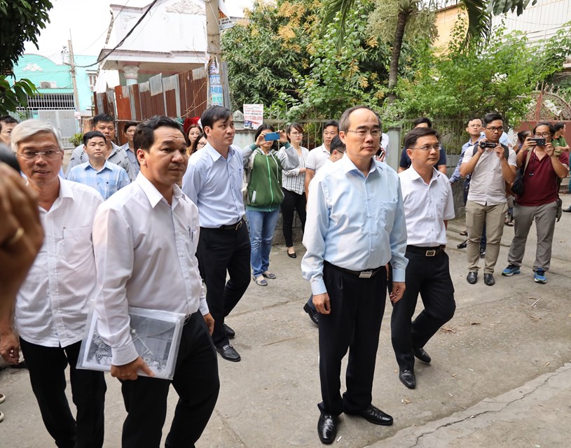 B&#237; thư Th&#224;nh ủy TP.Hồ Ch&#237; Minh Nguyễn Thiện Nh&#226;n kiểm tra c&#244;ng t&#225;c quản l&#253; trật tự x&#226;y dựng tại quận Thủ Đức - Ảnh 2