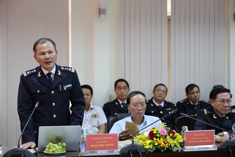 B&#237; thư Th&#224;nh ủy TP. Hồ Ch&#237; Minh Nguyễn Thiện Nh&#226;n: “Ti&#234;u ch&#237; phục vụ hải quan với doanh nghiệp l&#224; ti&#234;u ch&#237; quốc gia” - Ảnh 2