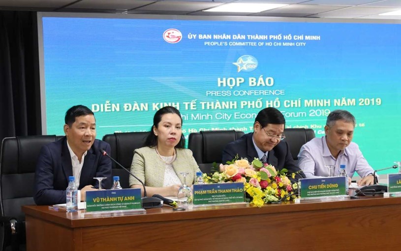 Đại diện Ban Tổ chức Diễn đ&agrave;n Kinh tế TP. Hồ Ch&iacute; Minh năm 2019.