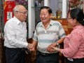 Đồng chí Phan Nguyễn Như Khuê thăm, chúc thọ người cao tuổi tiêu biểu