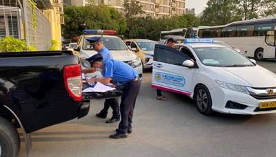 TPHCM chấn chỉnh tình trạng taxi “chặt chém” hành khách