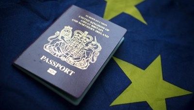 Tạm thời dừng nhập cảnh khách du lịch thuộc khu vực Schengen và Anh