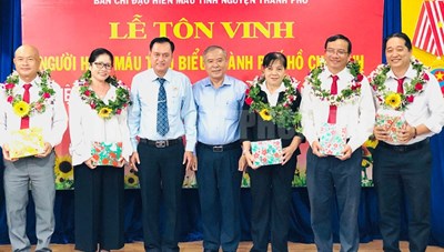 TPHCM: Tôn vinh 687 cá nhân tiêu biểu hiến máu tình nguyện 20 lần