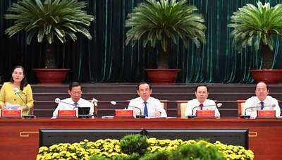 Chủ tịch HĐND TPHCM Nguyễn Thị Lệ: Sớm ban hành đề án để TPHCM đủ sức cung cấp thuốc tốt, giá hợp lý cho người dân