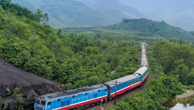 Chạy thêm 2 đôi tàu tuyến Thành phố Hồ Chí Minh-Nha Trang