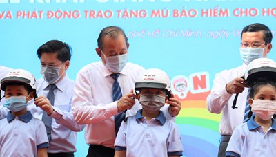 Phó Thủ tướng Thường trực Trương Hòa Bình phát động Tháng cao điểm ATGT cho học sinh