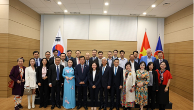 Đoàn công tác UBND TPHCM thăm và làm việc tại Hàn Quốc