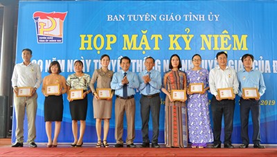 Khởi động cuộc thi Cuộc thi trắc nghiệm “Tìm hiểu 90 năm Ngày truyền thống ngành Tuyên giáo của Đảng”