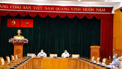 Hình ảnh họp Ban chỉ đạo Thành phố về phòng chống dịch Covid-19 ngày 9/2