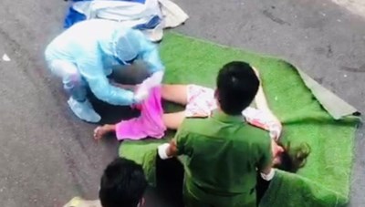 Thông tin về video “Công an dùng bạt bó bệnh nhân Covid-19, đẩy lên xe đặc chủng”