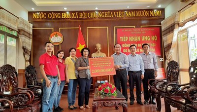 TPHCM thăm và hỗ trợ nhân dân tỉnh Quảng Nam khắc phục thiệt hại do bão lũ