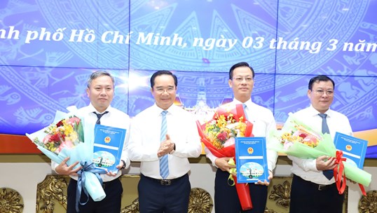 UBND TP HCM bổ nhiệm nhiều lãnh đạo ban quản lý sau sắp xếp