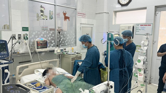 TP.HCM sẵn sàng tiếp nhận bệnh nhân nặng vụ ngộ độc bánh mì tại Đồng Nai