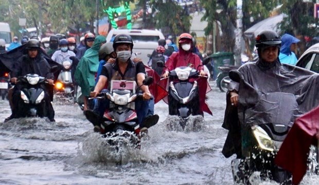Thành phố Hồ Chí Minh: Xuất hiện mưa lớn làm ngập nhiều tuyến đường