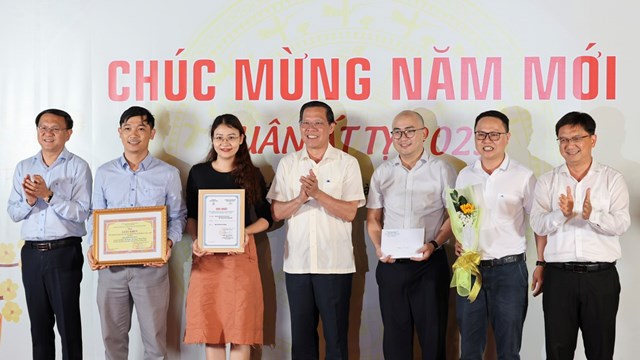 Trao giải “Báo chí viết về Chuyển đổi số TP. HCM” năm 2024