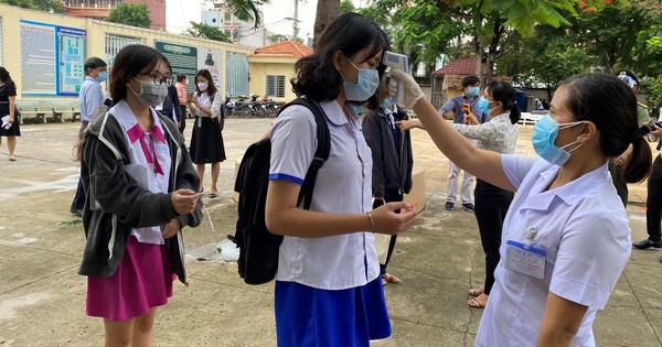 TPHCM: 97,39% thí sinh đến làm thủ tục dự thi đợt 1 kỳ thi tốt nghiệp THPT năm 2021