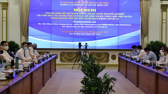 Hình ảnh Hội nghị trực tuyến Gặp gỡ giữa lãnh đạo TPHCM và DN có vốn đầu tư nước ngoài 