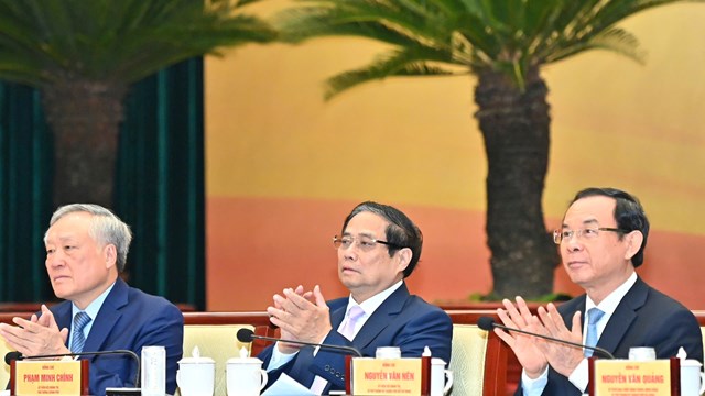 Thủ tướng Chính phủ làm Trưởng Ban Chỉ đạo liên ngành về Trung tâm Tài chính khu vực và quốc tế