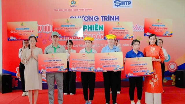  TP. HCM: Dành 3 tỷ đồng hỗ trợ công nhân, lao động khó khăn mua sắm dịp Tết