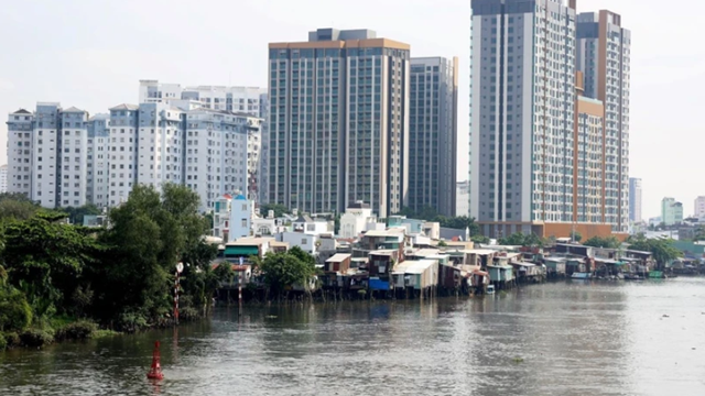 Thành phố Hồ Chí Minh di dời toàn bộ nhà trên và ven sông kênh rạch