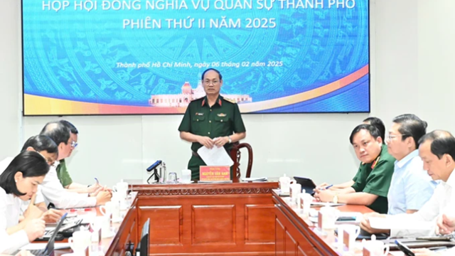 Thực hiện nghĩa vụ quân sự năm 2025, hơn 200 thanh niên TPHCM được hỗ trợ kinh phí mổ mắt cận