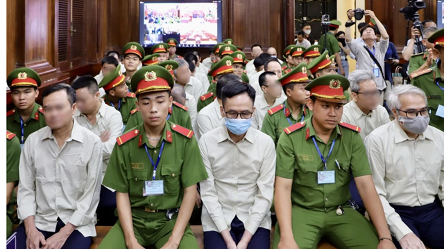 Vụ án liên quan đến Cục Đăng kiểm Việt Nam: Bắt đầu thẩm vấn nhóm 28 bị cáo