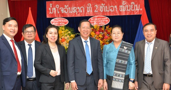 Lãnh đạo TPHCM chúc mừng Quốc khánh Lào