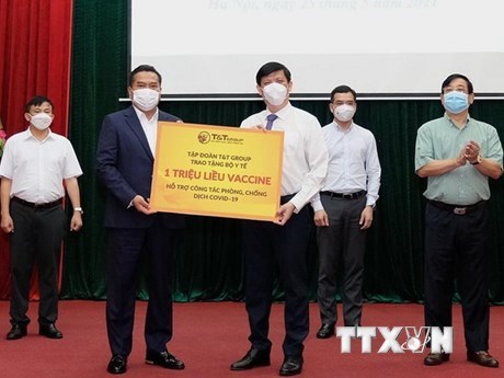 Thêm gần 150 tỷ đồng và 1 triệu liều vaccine để phòng dịch COVID-19