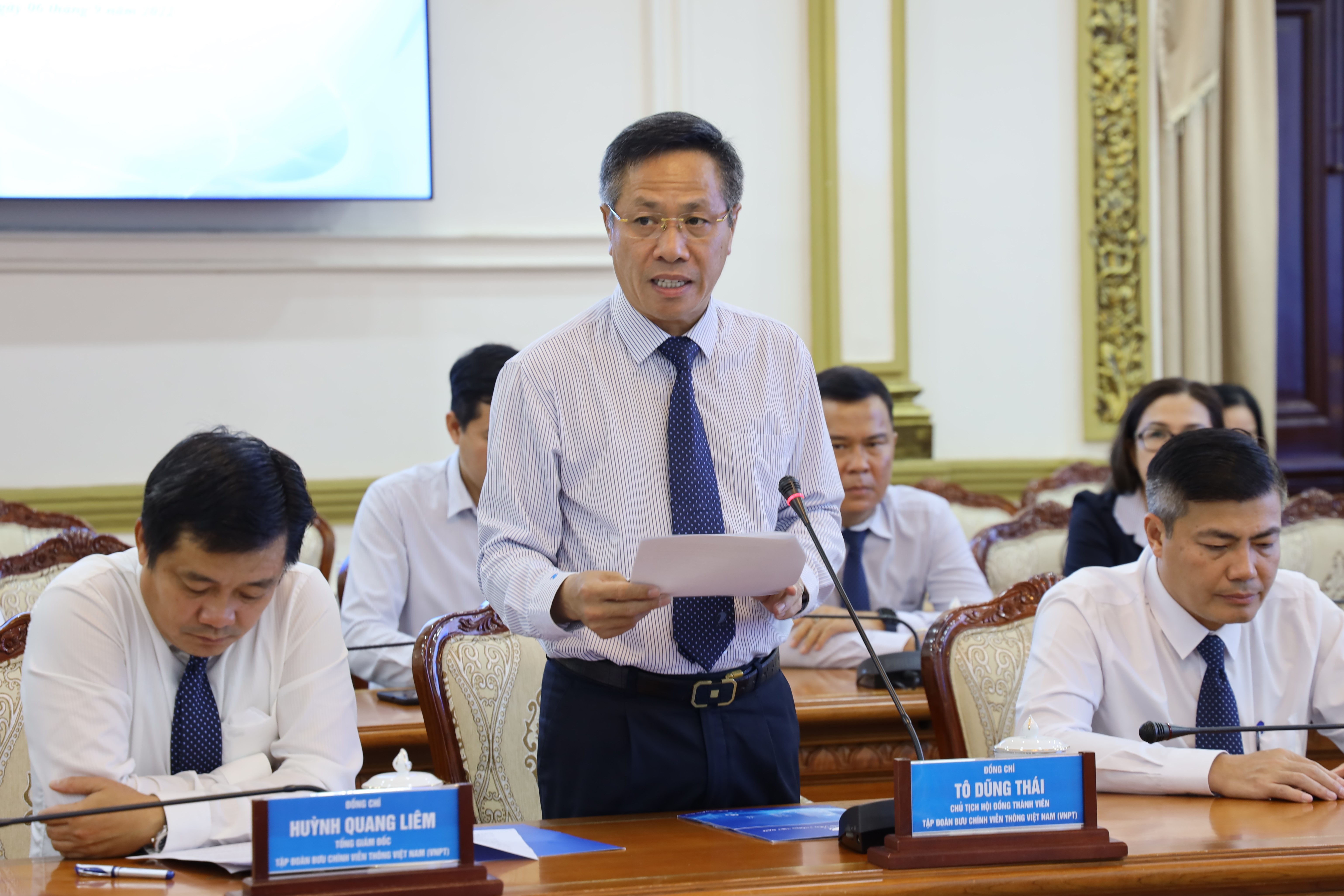 Chủ tịch Hội đồng thành viên Tập đoàn VNPT Tô Dũng Thái phát biểu tại buổi lễ. Ảnh: Linh Nhi.