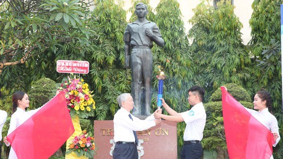 Học sinh, sinh vi&#234;n TP. Hồ Ch&#237; Minh lu&#244;n nu&#244;i dưỡng đam m&#234;, kh&#225;t vọng - Ảnh 3