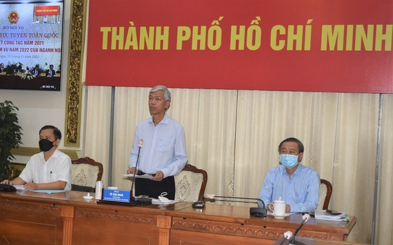 Phó Chủ tịch UBND TPHCM Võ Văn Hoan phát biểu tại hội nghị.