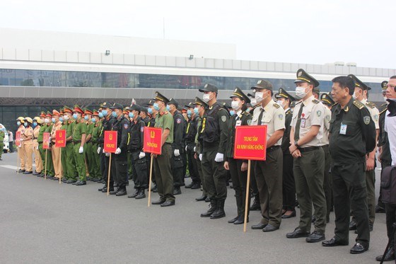 Đảm bảo tuyệt đối an ninh, trật tự tại Cảng h&#224;ng kh&#244;ng quốc tế T&#226;n Sơn Nhất - Ảnh 1