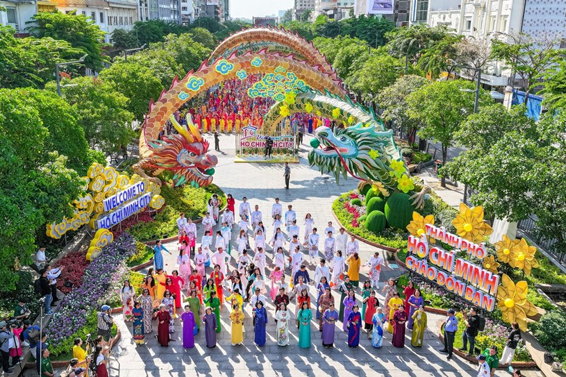 Lễ hội &Aacute;o d&agrave;i TP.HCM lần thứ 10 với chủ đề &ldquo;T&ocirc;i y&ecirc;u &Aacute;o d&agrave;i Việt Nam&rdquo; (ảnh: CTV)