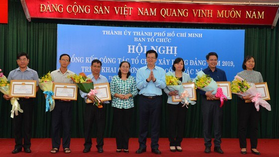 B&#237; thư Th&#224;nh ủy TPHCM Nguyễn Thiện Nh&#226;n: Nh&#226;n sự cho đại hội Đảng c&#225;c cấp đang rất cấp b&#225;ch - Ảnh 1