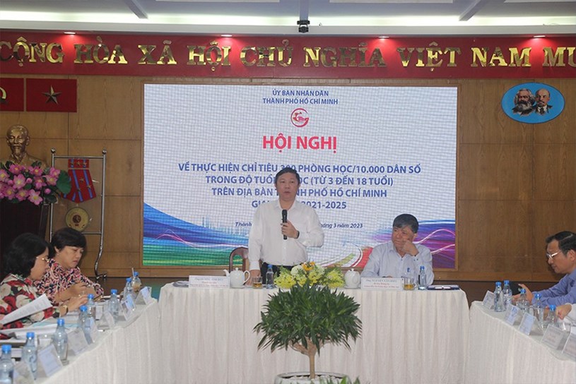 Ông Dương Anh Đức, Phó Chủ tịch UBND TP, phát biểu tại hội nghị. Ảnh: N.QUYÊN
