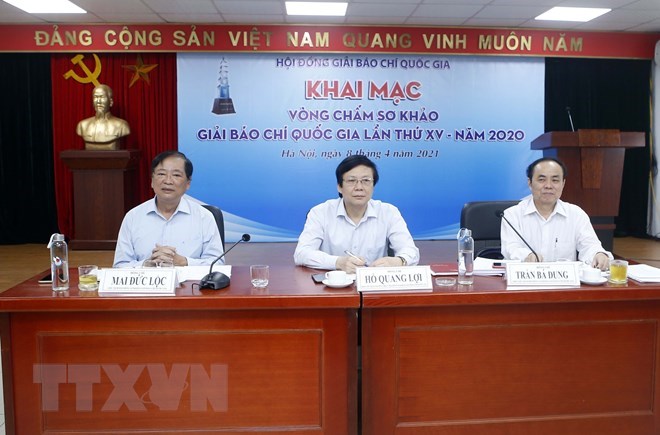 Ban Tổ chức v&ograve;ng chấm sơ khảo. (Ảnh: Phạm Ki&ecirc;n/TTXVN)