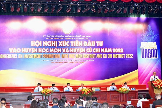 B&iacute; thư Th&agrave;nh ủy TPHCM Nguyễn Văn N&ecirc;n ph&aacute;t biểu tại hội nghị. Ảnh: VIỆT DŨNG