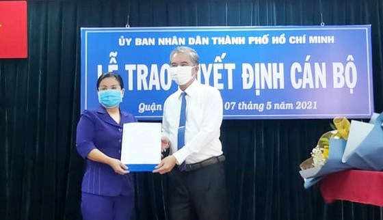 &#212;ng Nguyễn Tr&#237; Dũng giữ chức vụ Chủ tịch UBND quận G&#242; Vấp - Ảnh 3