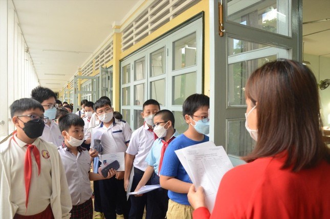 Học sinh thi v&agrave;o lớp 6 Trường THPT chuy&ecirc;n Trần Đại Nghĩa năm học 2023-2024.