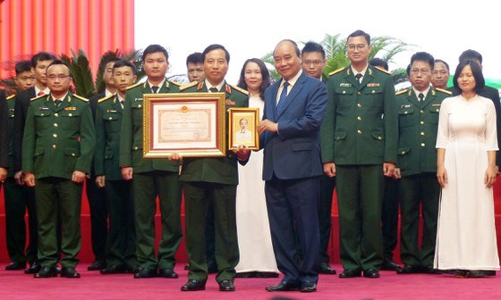 Chủ tịch nước trao Giải thưởng Hồ Ch&#237; Minh cho 2 c&#244;ng tr&#236;nh KH-CN ở lĩnh vực qu&#226;n sự, quốc ph&#242;ng - Ảnh 4