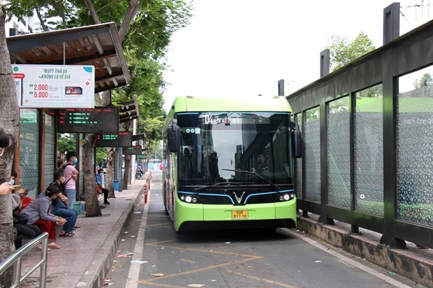 Hiện Th&agrave;nh phố Hồ Ch&iacute; Minh mới c&oacute; 1 tuyến xe bu&yacute;t điện. (Ảnh: Tiến Lực/TTXVN)