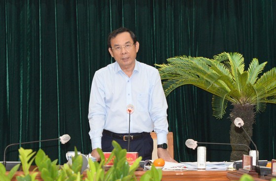 Bí thư Thành ủy TPHCM Nguyễn Văn Nên phát biểu tại hội nghị. Ảnh: CAO THĂNG