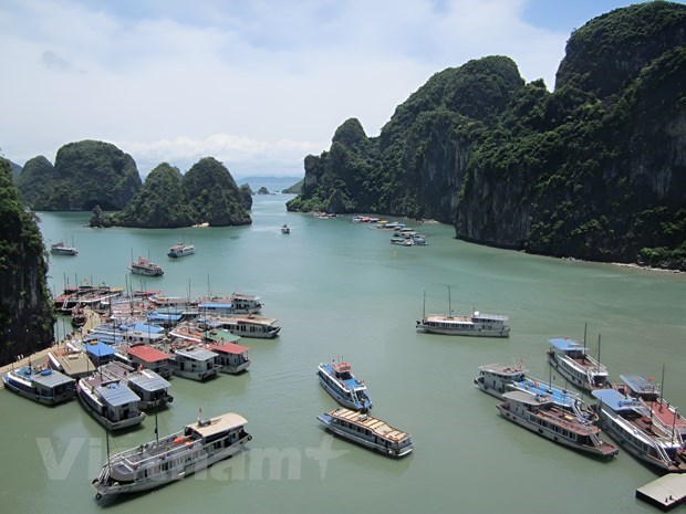 Vịnh Hạ Long nằm ở vị tr&iacute; đầu ti&ecirc;n trong Top16 di sản UNESCO ấn tượng nhất Đ&ocirc;ng Nam &Aacute;. (Nguồn: Vietnam+)