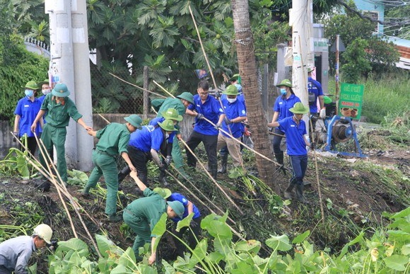 Chung tay cải thiện vệ sinh m&#244;i trường - Ảnh 1