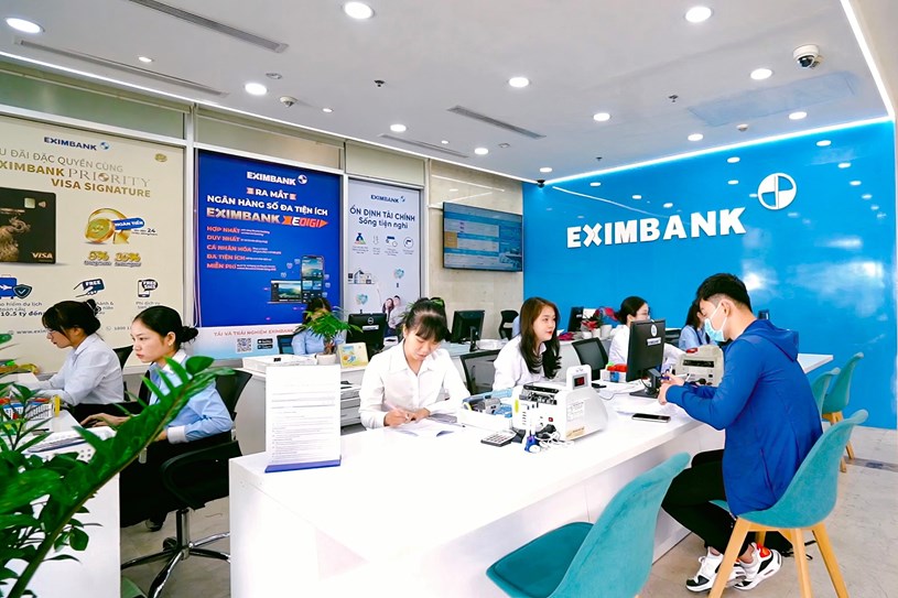 Chương tr&igrave;nh tiết kiệm online của Eximbank sở hữu l&atilde;i suất cao nhất thị trường v&agrave; sự tiện lợi vượt trội cho người d&ugrave;ng