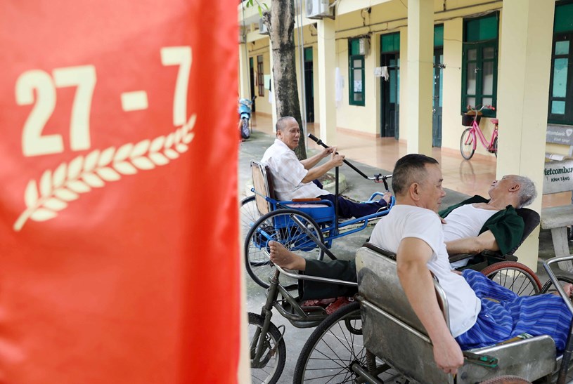 76 năm Ng&#224;y Thương binh-Liệt sỹ: C&#225;c anh lu&#244;n trong tim mỗi người d&#226;n - Ảnh 2