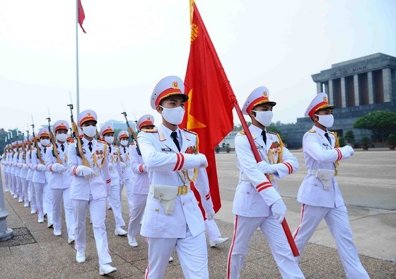 L&#227;nh đạo Đảng, Nh&#224; nước v&#224;o Lăng viếng Chủ tịch Hồ Ch&#237; Minh - Ảnh 1