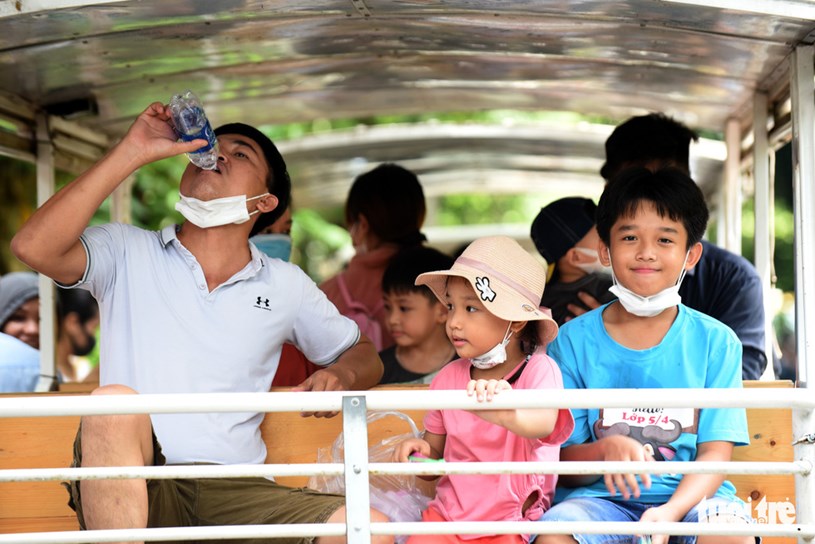 Thời tiết m&aacute;t mẻ, thuận lợi cho c&aacute;c hoạt động ngo&agrave;i trời - Ảnh: DUY&Ecirc;N PHAN