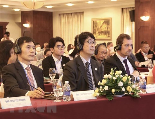 Đại diện các hiệp hội doanh nghiệp nước ngoài tại Thành phố Hồ Chí Minh Chí Minh tham dự Diễn đàn hỗ trợ đầu tư.  (Ảnh: Xuân Anh / TTXVN)
